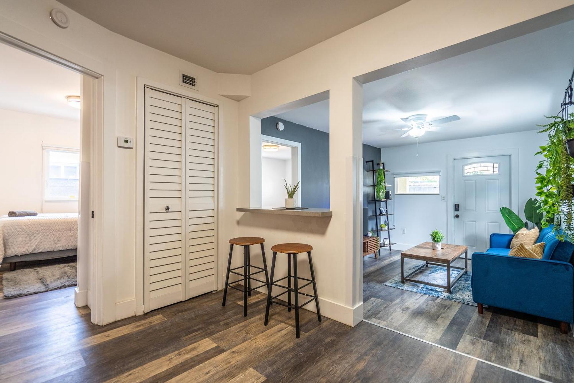 Apartamento 2 Bd W/ Private Parking, Private Yard & W/d Miami